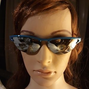 Women Blue Plastic Mirrored Metal Frame Sunglasses